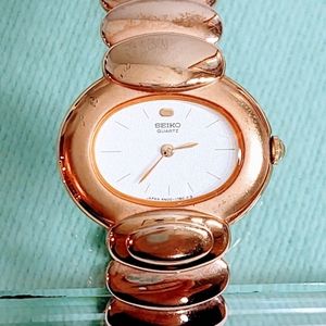 🌹💛VINTAGE ROSE GOLD WATCH💛🌹